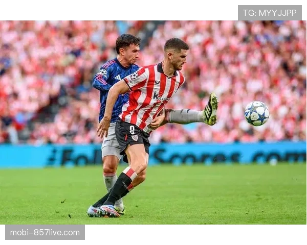 巴萨高位压迫体系持续施压 前场逼抢成功限制对手出球